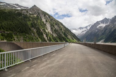 Avusturya'da Schlegeis Barajı