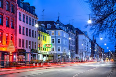 Norrebrogade Gece Kopenhag Norrebro ilçesinde