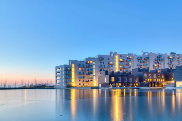 Zona residencial en el distrito de Orestad en Copenhague — Foto de Stock