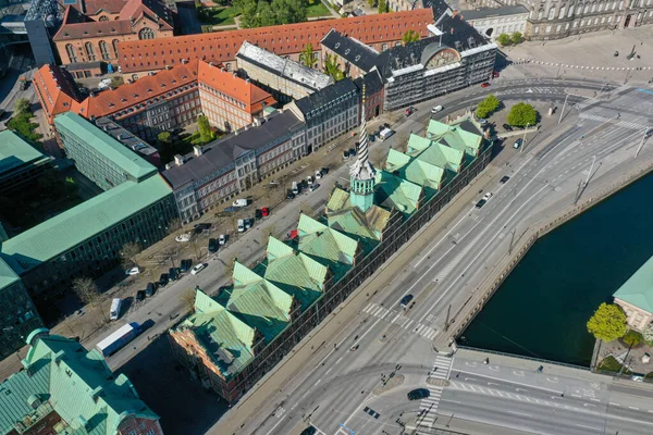 Antiguo edificio de bolsa en Copenhague, Dinamarca — Foto de Stock