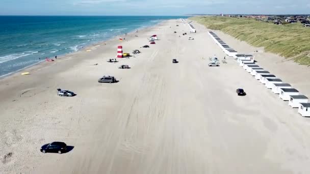 Flygfoto över Lokken Beach, Danmark — Stockvideo