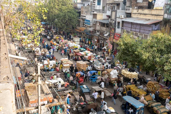Drukke straat in Old Delhi, India — Stockfoto
