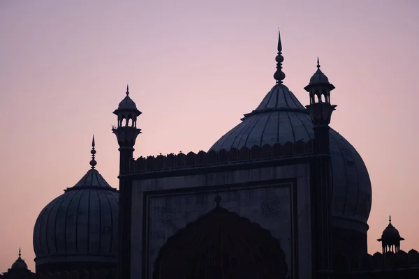 Silhueta de Jama Masjid em Old Delhi, Índia — Fotografia de Stock