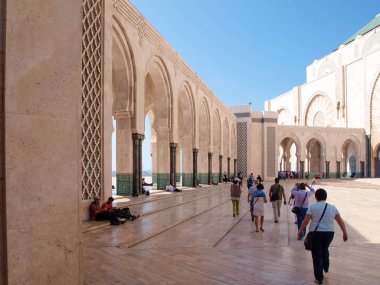 6 Ekim 2013 - Casablanca Morocco - insanlar cami Hassan II Casablanca Morocco