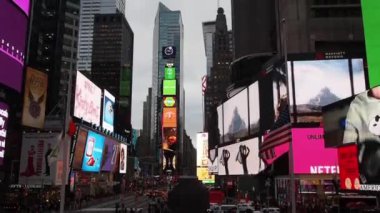 Times Meydanı'nın New York, Amerika Birleşik Devletleri - 27 Kasım, - 2018 - dikey görünüm