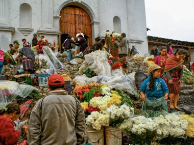 Chichicastenango Guatemala'nın Chichicastenango - Guatemala, Setepmber 7, 2014 - renkli pazarı