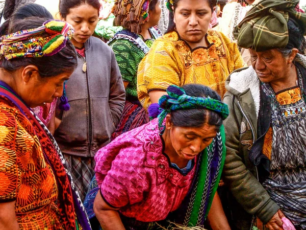 Almolonga Guatemala Septiembre 2014 Mujeres Mercado Almolonga Guatemala — Foto de Stock