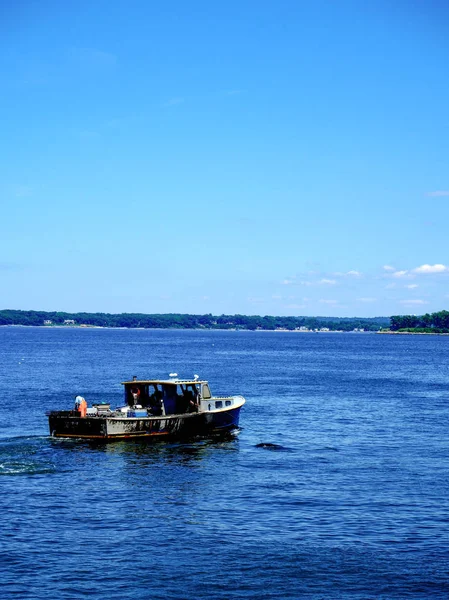 Barco de pesca em City Island, em Nova York Estados Unidos — Fotografia de Stock