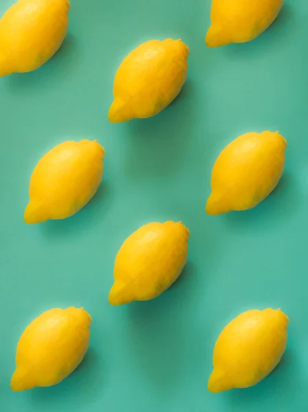 Patrón de limón sobre fondo verde —  Fotos de Stock