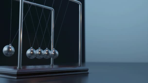 Detailní Záběr Newtonovy Kolébky Houpající Balancující Koule Bezešvé Smyčce — Stock video