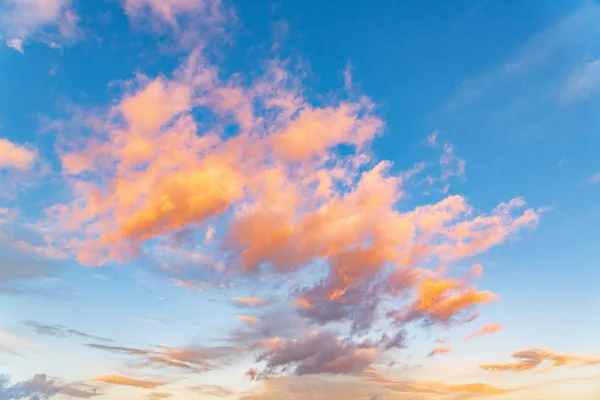 Sonnenuntergang Mit Dramatischem Himmel Und Bunten Wolken Hintergrund — Stockfoto