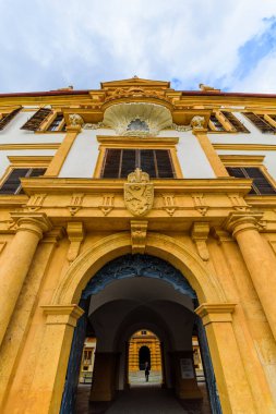 Güz turistik yerindeki Eggenberg Sarayı 'nda manzara, Styria' daki ünlü seyahat merkezi..