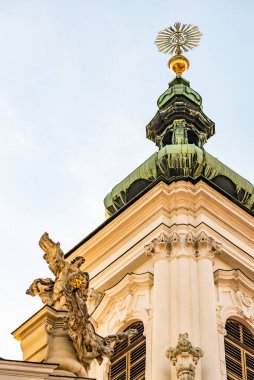 Mariahilfer Kilisesi, Mariahilferkirche 'e yakından bakın.