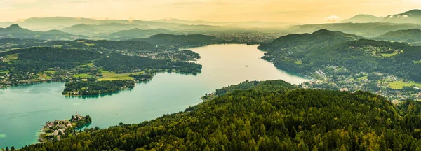 Worthersee Gölü Klagenfurt Şehrinin Panorama Avusturya Seyahat Hedefi — Stok fotoğraf
