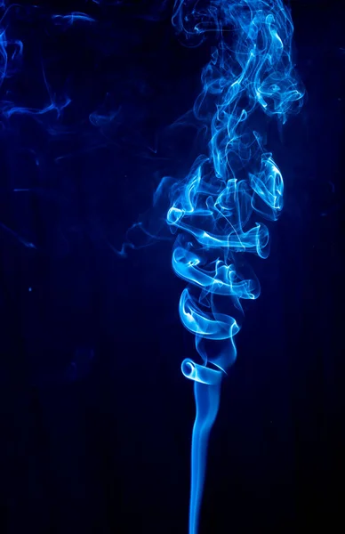 Fumo Blu Astratto Forma Sfondo Nero Sfondo Astratto Focus Selettivo — Foto Stock