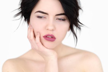 duygu üzgün depresif kasvetli düşük ruh kadın yüz