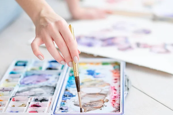 Art painting class hobby hand mixing watercolors — Stock Photo, Image