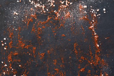 yemek pişirme baharat karışımı koyu arka plan tuz karabiber