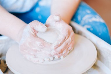 Seramik Atölyesi el yapımı craft esnaf kil tekerlek