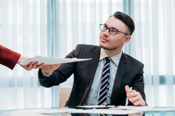 Ministr profese pomoci šéf úřadu pracovní prostor — Stock fotografie