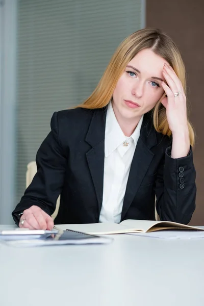 Workload overworking tired business lady office — Stock Photo, Image
