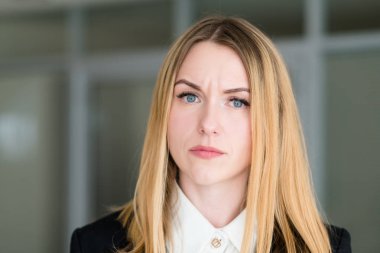 duygu yüz kadın tuhaf soran bak