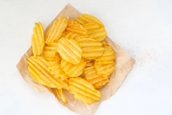 Crocante patatas fritas partido munchies comida bocadillo rebanada — Foto de Stock