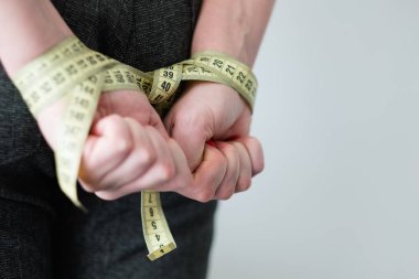 katı diyet kilo kaybı mücadele oruç vücut eller uygun