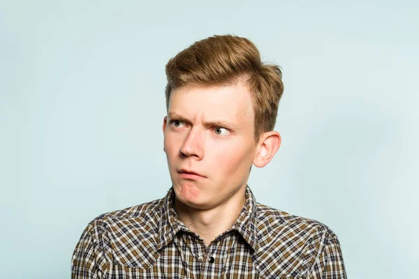 şaşırmış gibi sersem sersem adam neye yana hayran