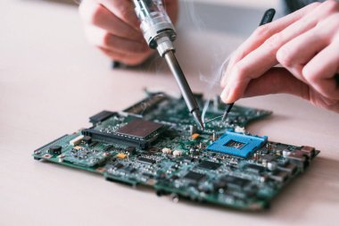 elektronik tamir mühendisi lehim anakart