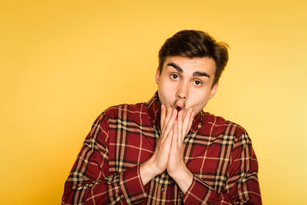 şok hayretler adam kapak ağız duygu hayran