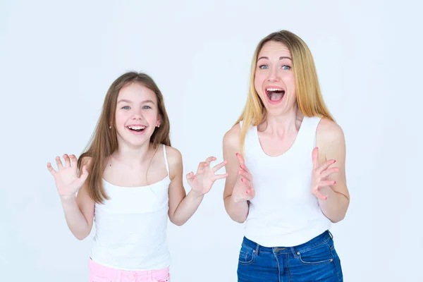 Emocionado emocional sorprendido mamá niño alegre reacción — Foto de Stock