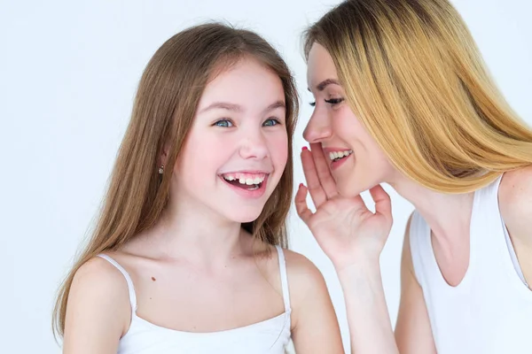 gizli aile güven ilişkisi anne fısıltı