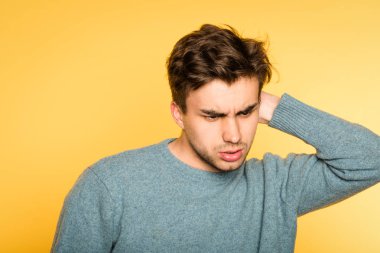 şaşkın adam kazı-kazan kafa göz owlishly çapraşık