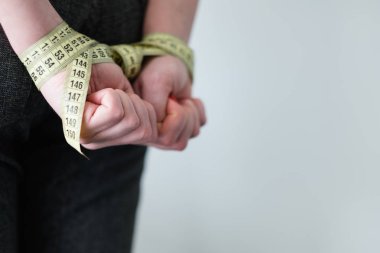 kilo kaybı Gıda eksikliği kısıtlama elim kolum