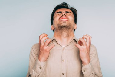 çileden çıkardı öfke öfke adam çılgına öfke duygu