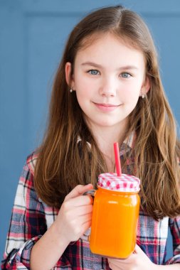 taze organik doğal suyu çocukların beslenme kız