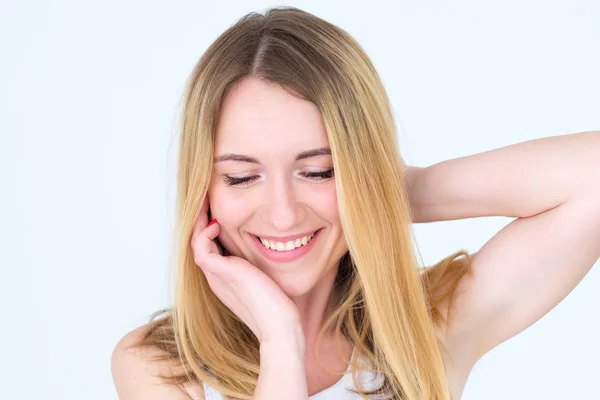 감정을 얼굴 진정 콘텐츠 웃는 행복 한 여자 — 스톡 사진