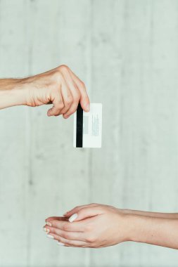 Kitaplar iş arka kapı maaş ödeme kartı