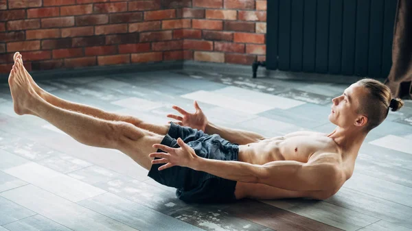 Тренировки йоги брюшной полости выносливость мышц — стоковое фото