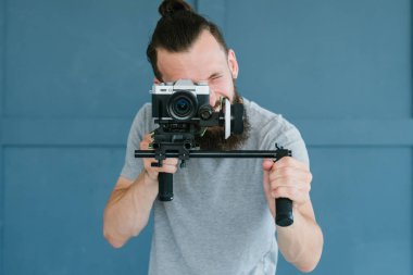 teknoloji video ateş adam tutun kamera ekipmanı