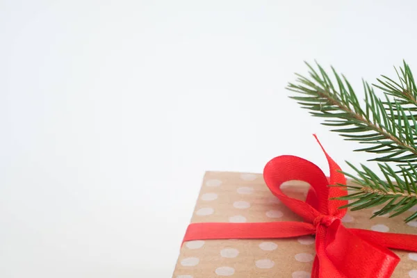 新年礼物盒工艺包红弓 — 图库照片