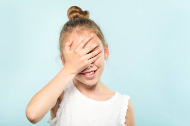 facepalm utanç utanç kız kapak yüzü