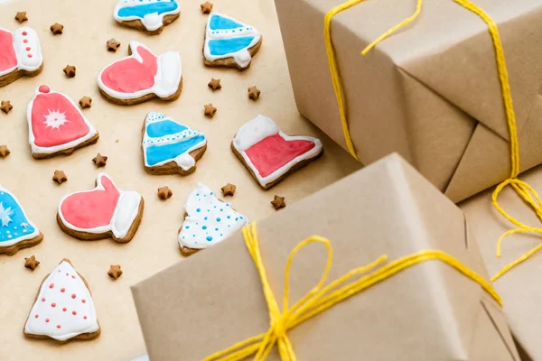 Navidad festiva decoración hecha a mano galleta regalo de artesanía — Foto de Stock