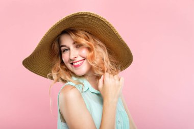 seyahat acentası Turları tatil kadın sunhat yaz