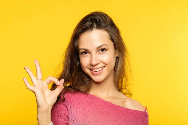 Ok gesture expression happy smiling joyful girl — Stock Photo, Image