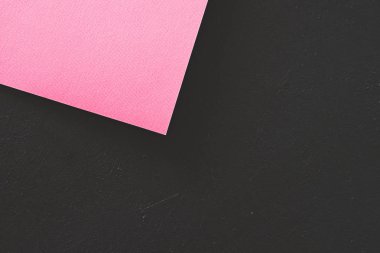 soyut geometrik karşıtlık siyah pembe arka plan