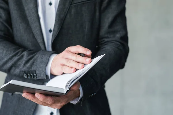 Business coach career training man notebook pen — Stock Photo, Image