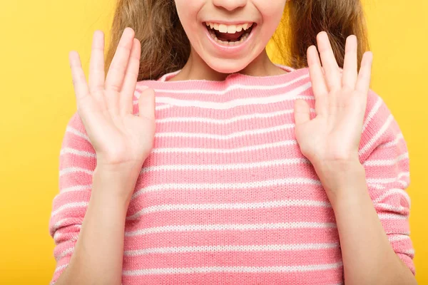 Sorprendido sorprendido asombrado chica cara emocional —  Fotos de Stock