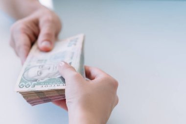 Eller para nakit ödeme rüşvet hryvnia paket